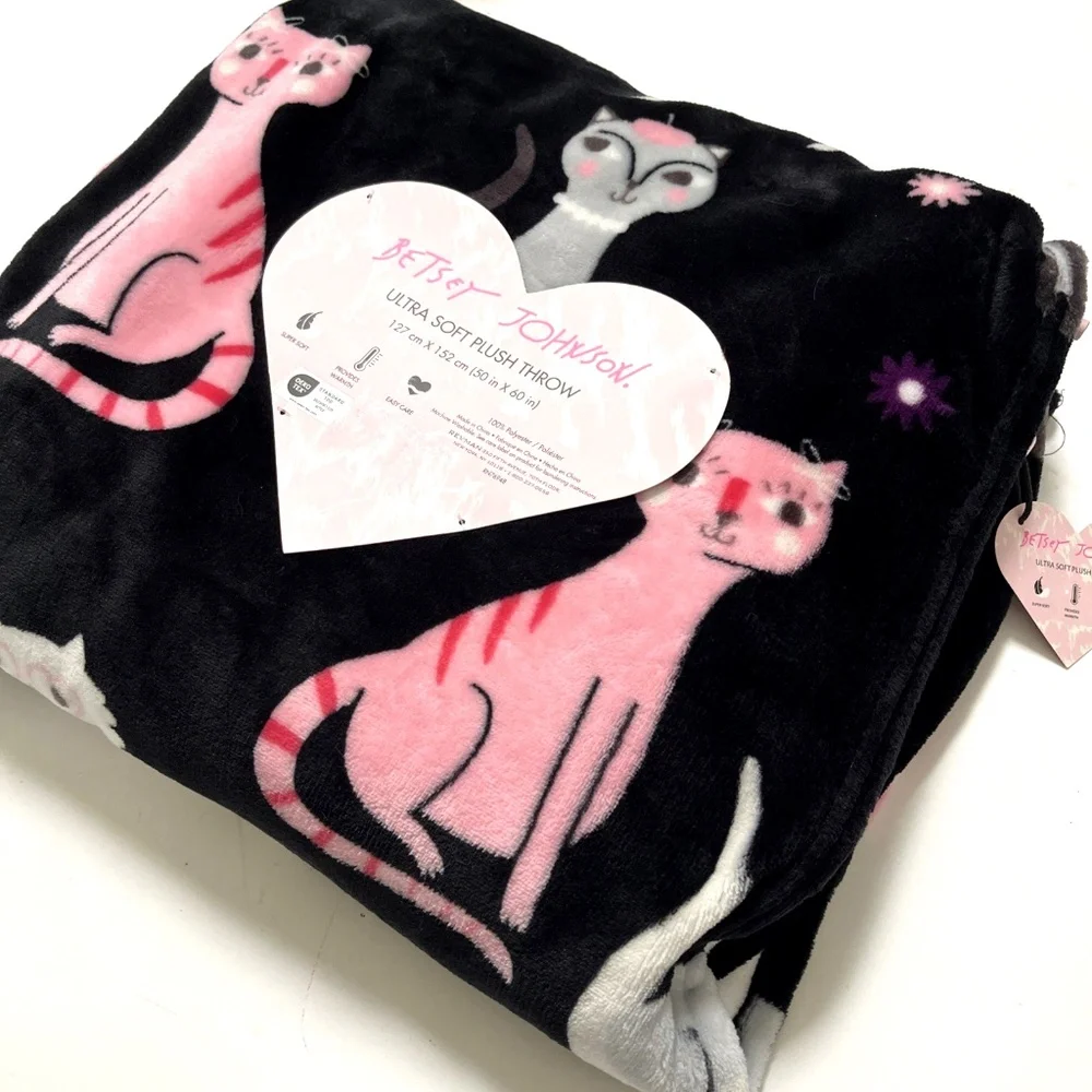 NWT Betsey Johnson Plush Throw Blanket Pink Black Cats 50x60 Ultra Soft Cozy - Picture 2 of 6